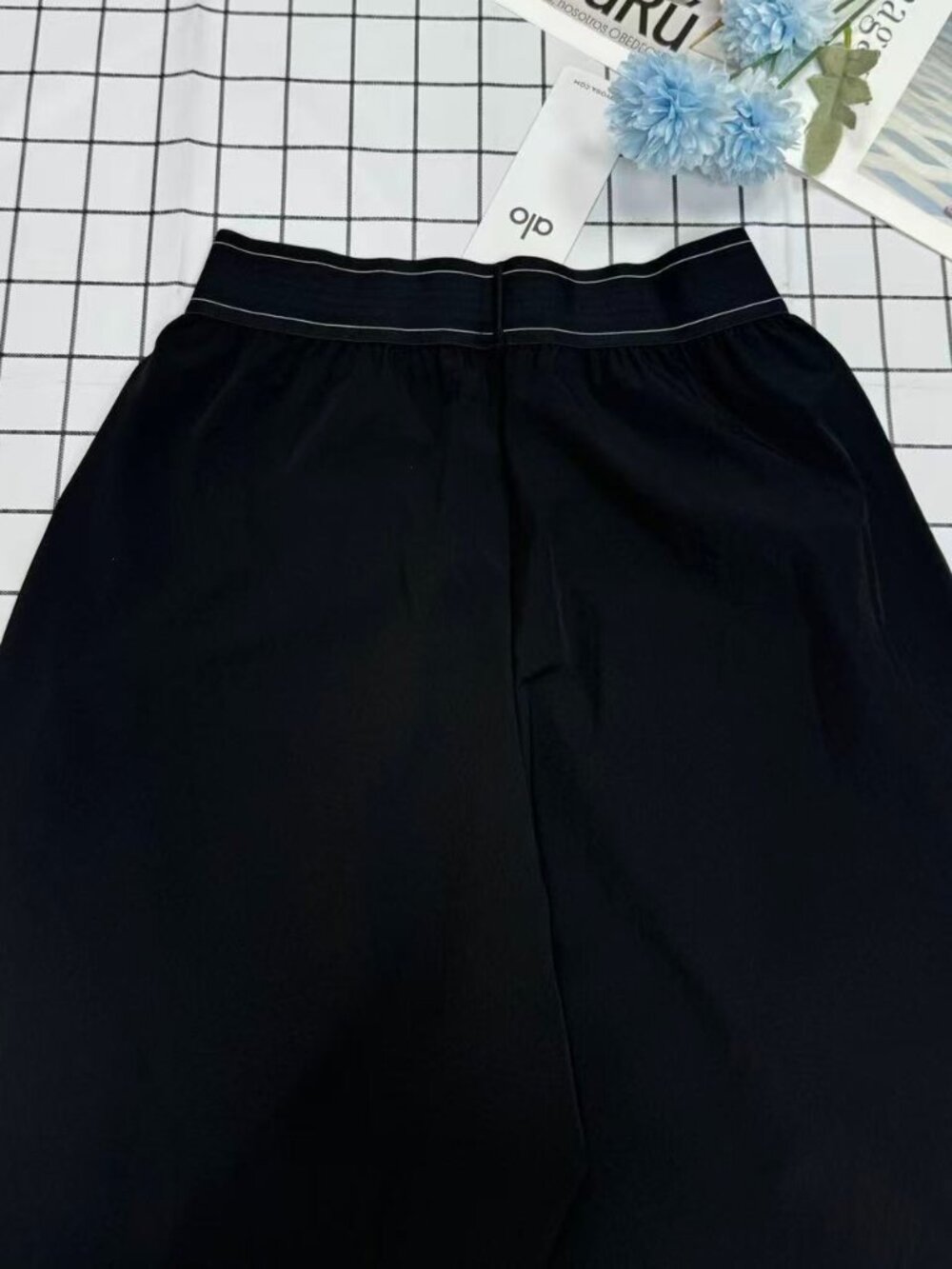 NWT 💗Black ALO Yoga  Straight-Leg Trouser Pants🤭Authentic (Length:30" Inseam) - Picture 6 of 9